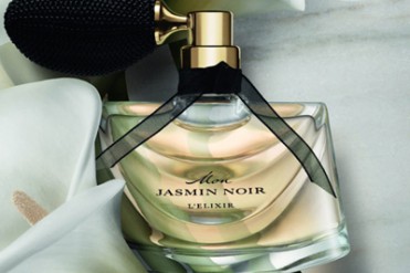 ブルガリの新作香水「ブルガリ モン ジャスミンノワール レリクシール」限定発売