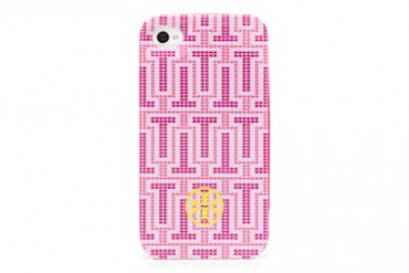 トリー バーチが乳がん撲滅のチャリティブレスレット＆iPhoneケースを限定発売