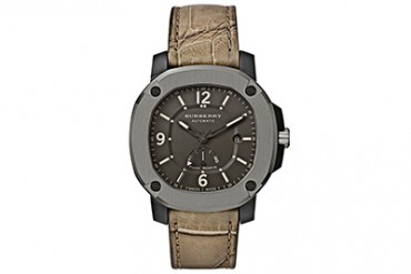 バーバリーから初めてのアイコンウォッチ「THE BRITAIN」が登場