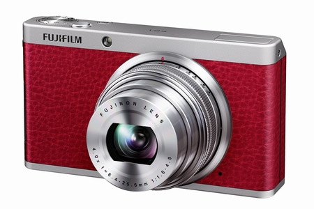 プレミアムコンパクトデジタルカメラ「FUJIFILM XF1」（画像：富士フイルム）