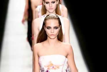 レオナール2013年春夏コレクション ファッションショーに20組40名をご招待 - 東京で開催