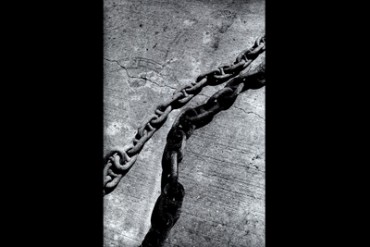 グッチ新宿で森山大道写真展開催 - 未公開シルクスクリーン作品も展示