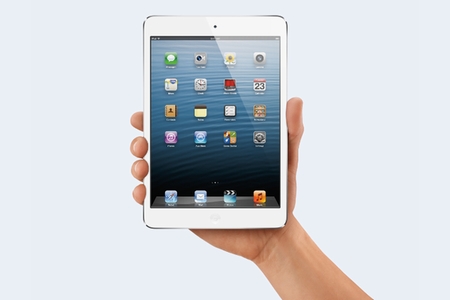 「iPad mini」（画像：アップル）