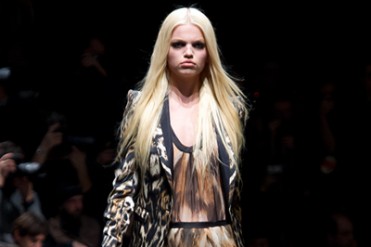 ロベルト カヴァリ、阪急うめだ本店に新店舗