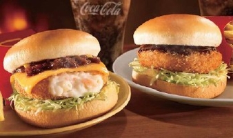 「グラコロ」と「デミチーズグラコロ」のイメージ（画像：日本マクドナルド）