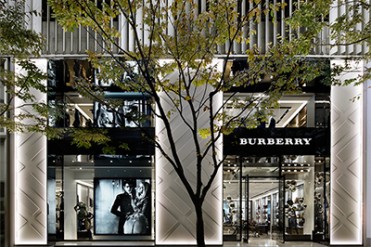 神戸旧居留地に関西初のインポートバーバリー路面店「バーバリー神戸」オープン