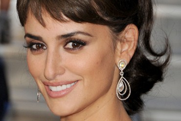 オスカー女優ペネロペ・クルスが、ロエベ(LOEWE)の新イメージキャラクターに決定