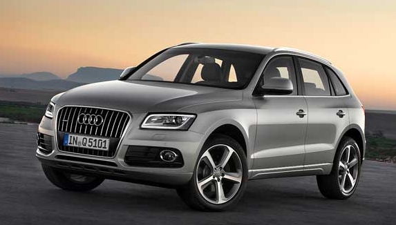 新型「Audi Q5」（画像：アウディジャパン）