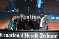 DIESELがU2ボノ夫妻との新プロジェクト「DIESEL+EDUN」を発表