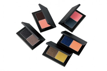 THREE春の新作コスメが登場 - 透明感あふれる「LOVE」カラーで幸福感をまとうニューベーシック