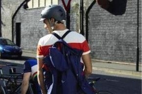 H&MはBrick Lane Bikesとサイクリングコレクションを発表、発売は来年3月