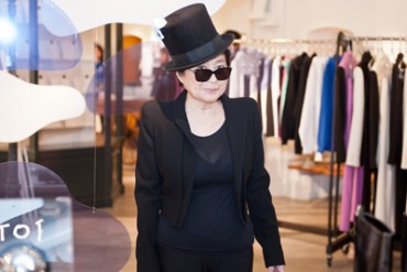 オノ・ヨーコ本人も登場 - オープニング セレモニーとの限定コラボコレクション発売