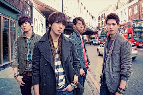 CNBLUEは14日、韓国で10カ月ぶりに4thミニアルバム「Re:BLUE」を公開した。