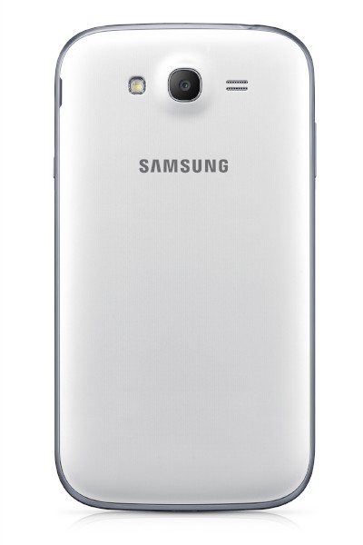 韓国サムスン電子は、5インチ普及型スマートフォン「GALAXY GRAND（ギャラクシーグランド）」を、携帯キャリア3社を通じて発売すると伝えた。