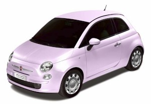 フィアット クライスラー ジャパンは4日、「500 TwinAir POP」をベースとした淡いピンク色の限定色モデル「500 FIORE ROSA」を150台限定で販売開始した。