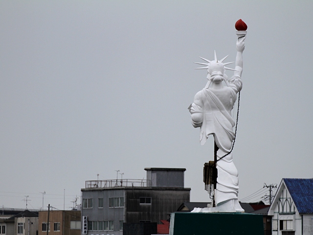 2011年3月に発生した東日本大震災の影響で、蓄電池が注目されるようになった。(写真は2012年3月宮城県石巻市にて撮影)