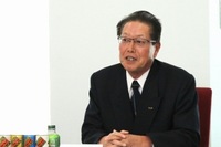 過去最高の数字での業績発表を行ったダイドードリンコの高松富博社長。