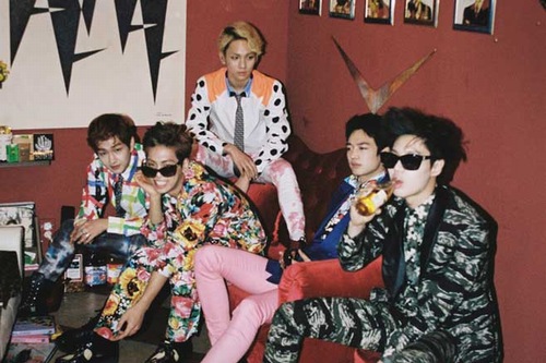 SHINeeの3rdアルバムChapter2のタイトル曲「Why So Serious?」のミュージックビデオティーザー映像が22日に公開される。写真＝SMエンターテインメント