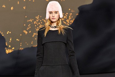 シャネル 2013-14年秋冬コレクション - 世界を舞台に輝く女性魅力を、モダン＆エッジィに