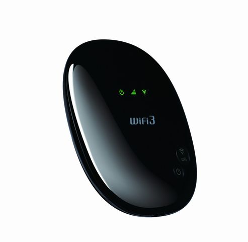 「b-mobile4G WiFi3」（画像：日本通信）