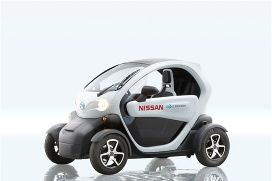 実証実験で使用する超小型モビリティ「NISSAN New Mobility Concept」（画像：ソフトバンクモバイル）
