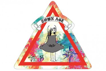 ファセッタズムと相対性理論のやくしまるえつこがコラボ ‐ Tシャツ、ワッペンをBEAMSで限定販売