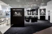「カール・ラガーフェルド」最新時計コレクションの限定店舗が東急プラザ表参道原宿にオープン