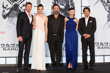 ヒュー・ジャックマン来日！映画『ウルヴァリン』のジャパンプレミアに真田広之、TAO、福島リラらと登場