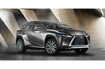 「LEXUS LF-NX」（画像：トヨタ自動車）