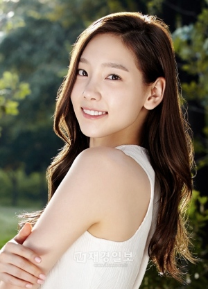少女時代テヨン 自然に囲まれた中で爽やかな笑顔に 韓流stars