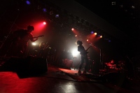 TK 超満員のリキッド9周年ライブでamazarashiと圧巻ステージ披露