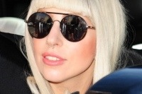 レディー・ガガ、R.ケリーをフィーチャーした新曲リリースへ