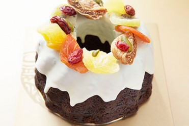 JOHN KANAYAから初めてのクリスマスケーキ - クグロフとショコラの2種の予約販売をスタート