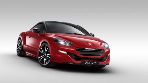 プジョーのモータースポーツ部門「PEUGEOT SPORT」が、徹底チューンしたスポーツクーペ「RCZ R」