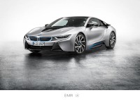 ビー・エム・ダブリューは13日、電気自動車（EV）「BMW i3（アイスリー）」とプラグインハイブリッド車（PHV）「BMW i8（アイエイト）」の購入希望申込の受付を開始すると発表した。写真はBMW i8。