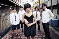 モルヒネ東京 椎名林檎に劣らぬ“おっぱい強調MV”で男性陣血まみれ