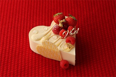 ジョエル・ロブションのクリスマスメニュー2013 - ベリーの香るケーキや人気の伝統菓子