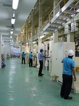 写真のプリントなどに用いられる昇華型熱転写記録材を生産する大日本印刷のマレーシア工場