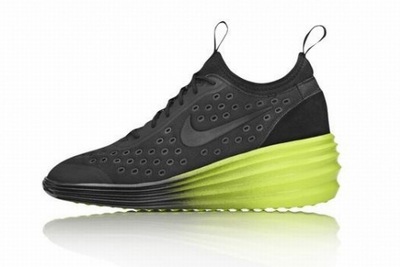 「ステューシー ウィメン(Stussy Women)」にて「NIKE LUNAR ELITE SKY HIGH」限定カラーを先行発売