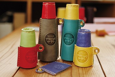 液状のりNo.1「アラビックヤマト」をオシャレにするコラボレザーホルダー