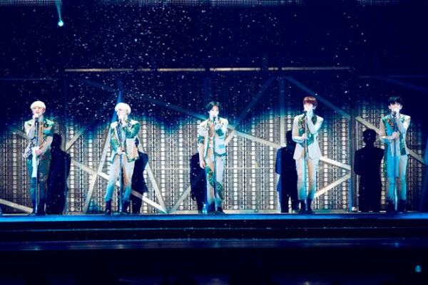 グループSHINeeが、2度目のアリーナツアーを成功させた。写真＝SMエンターテインメント