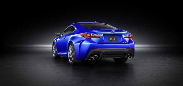 トヨタ自動車が2014年北米国際自動車ショーに出展する新型高性能クーペ「LEXUS RC F」（写真提供：トヨタ自動車）