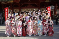 AKB48 渡辺麻友、山本彩ら26名が成人式に、市川美織はついに“フレッシュレモン”に!?