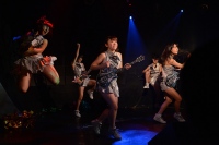 宇宙初エアギターアイドル“テレパシー”なこ卒業＆一時活動休止