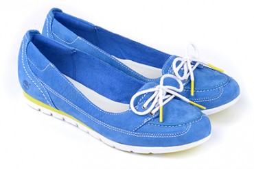 ティンバーランドより、ハイテク×レザーコンビのボートモカシンシューズ