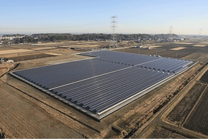 シャープが茨城県北相馬郡利根町に設置した「利根町シャープ太陽光発電所」