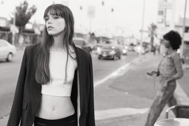 ラグ＆ボーンが広告に新星の女優ステイシー・マーティンと俳優エミール・ハーシュを起用