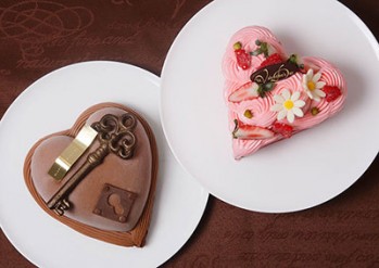 バレンタイン限定のアイスクリームケーキ「アントルメグラッセ」 - 華やかなハート型ケーキ5種が発売