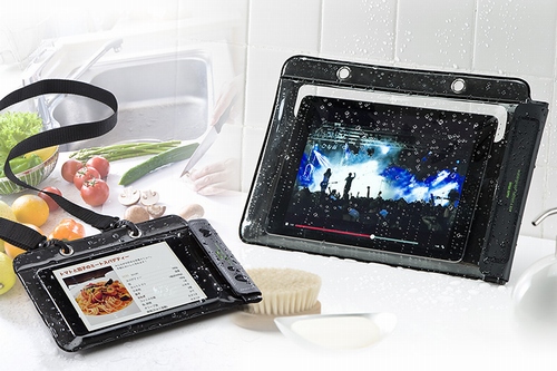 サンワサプライが6日発売した「iPad mini・Nexus7防水ケース（お風呂対応・7インチ汎用・スタンド機能・ストラップ付） 200-PDA126」「iPad・タブレットPC防水ケース（お風呂対応・iPad Air＆10.1インチ汎用・スタンド機能付） 200-PDA127」