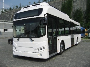 三菱重工業が北九州市の交通システム向けに供給する電気バス